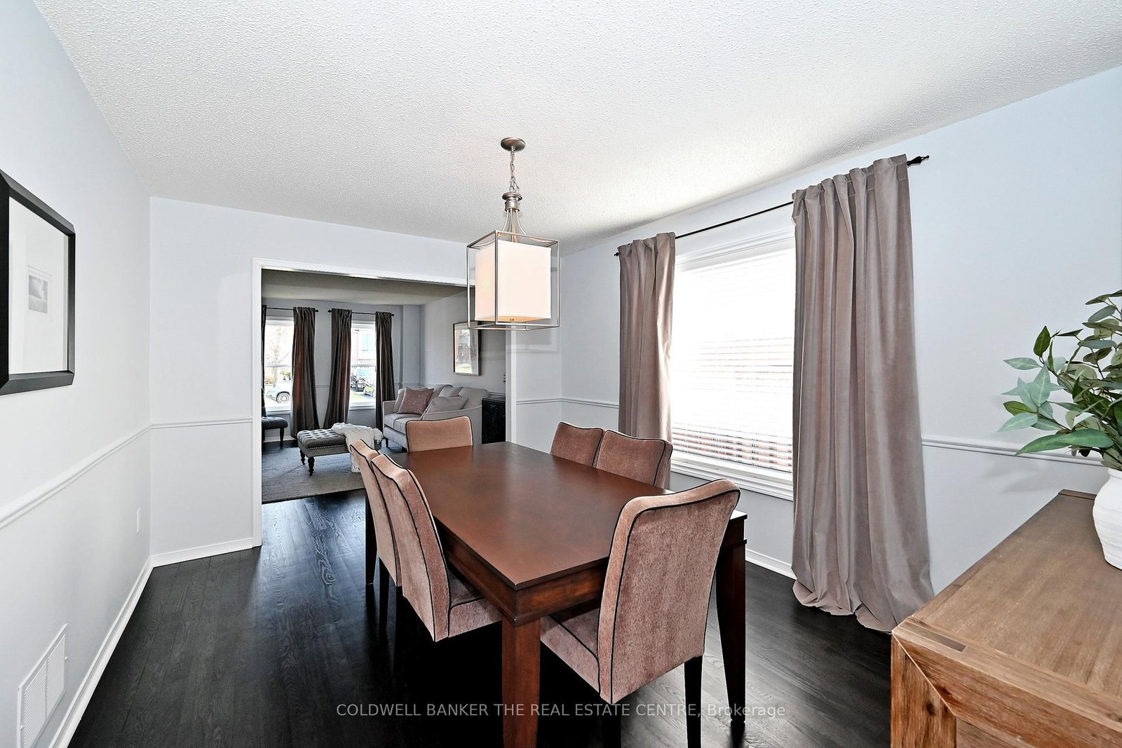 194 Chambers Crescent • Newmarket, ON photo 10