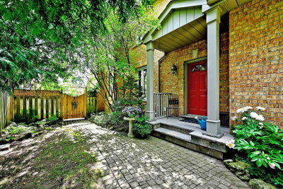 7 Normandale Road • Markham, ON photo 2