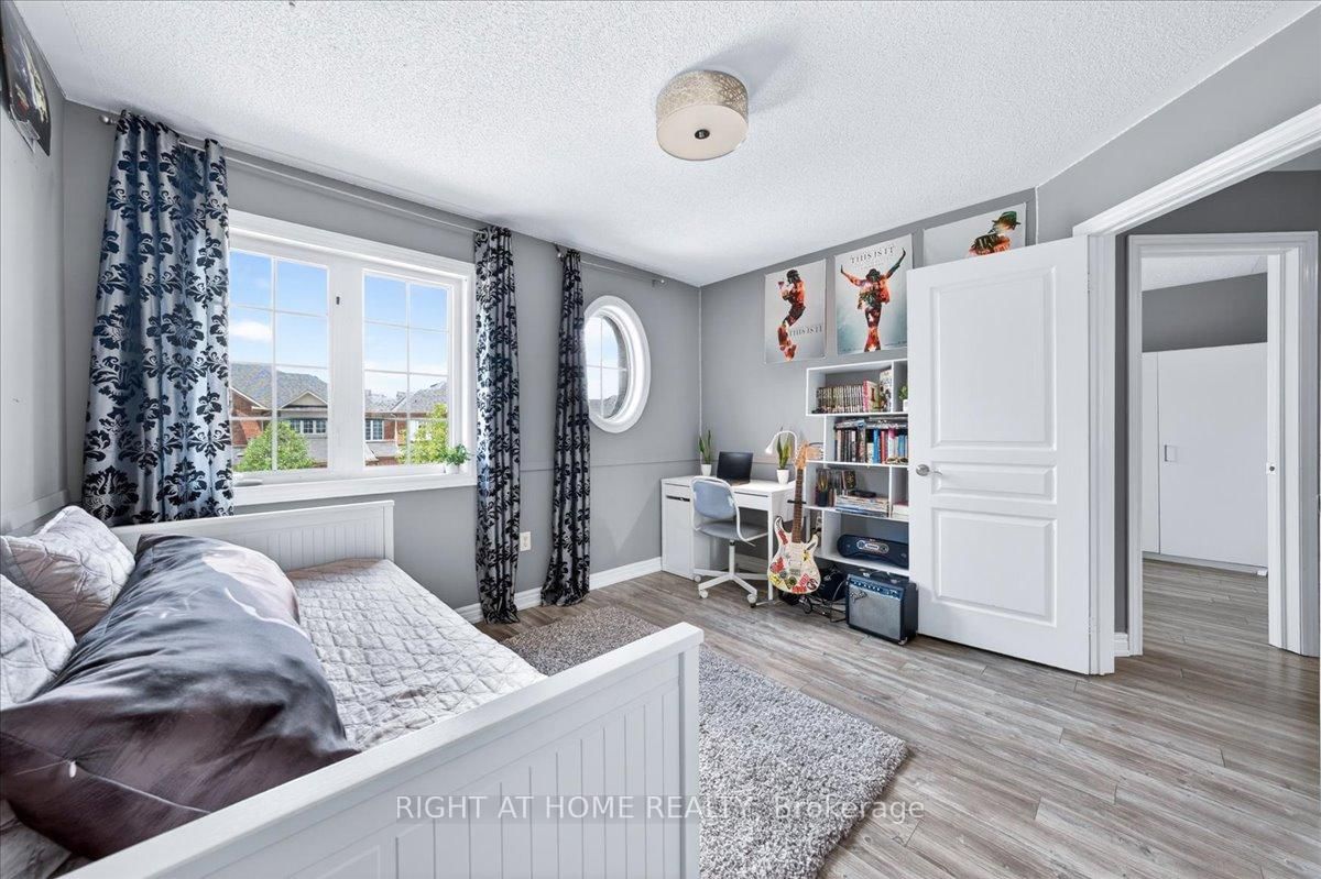 25 Longwood Avenue • Richmond Hill, ON photo 21