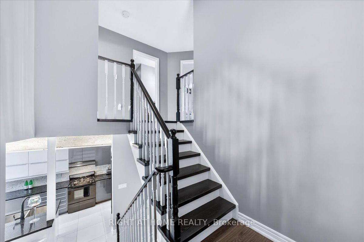 25 Longwood Avenue • Richmond Hill, ON photo 22