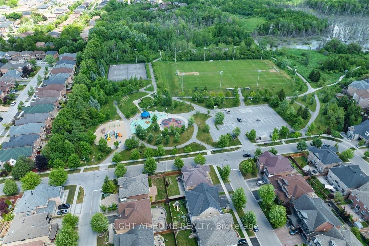 25 Longwood Avenue • Richmond Hill, ON photo 29