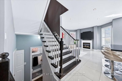 25 Longwood Avenue • Richmond Hill, ON photo 5