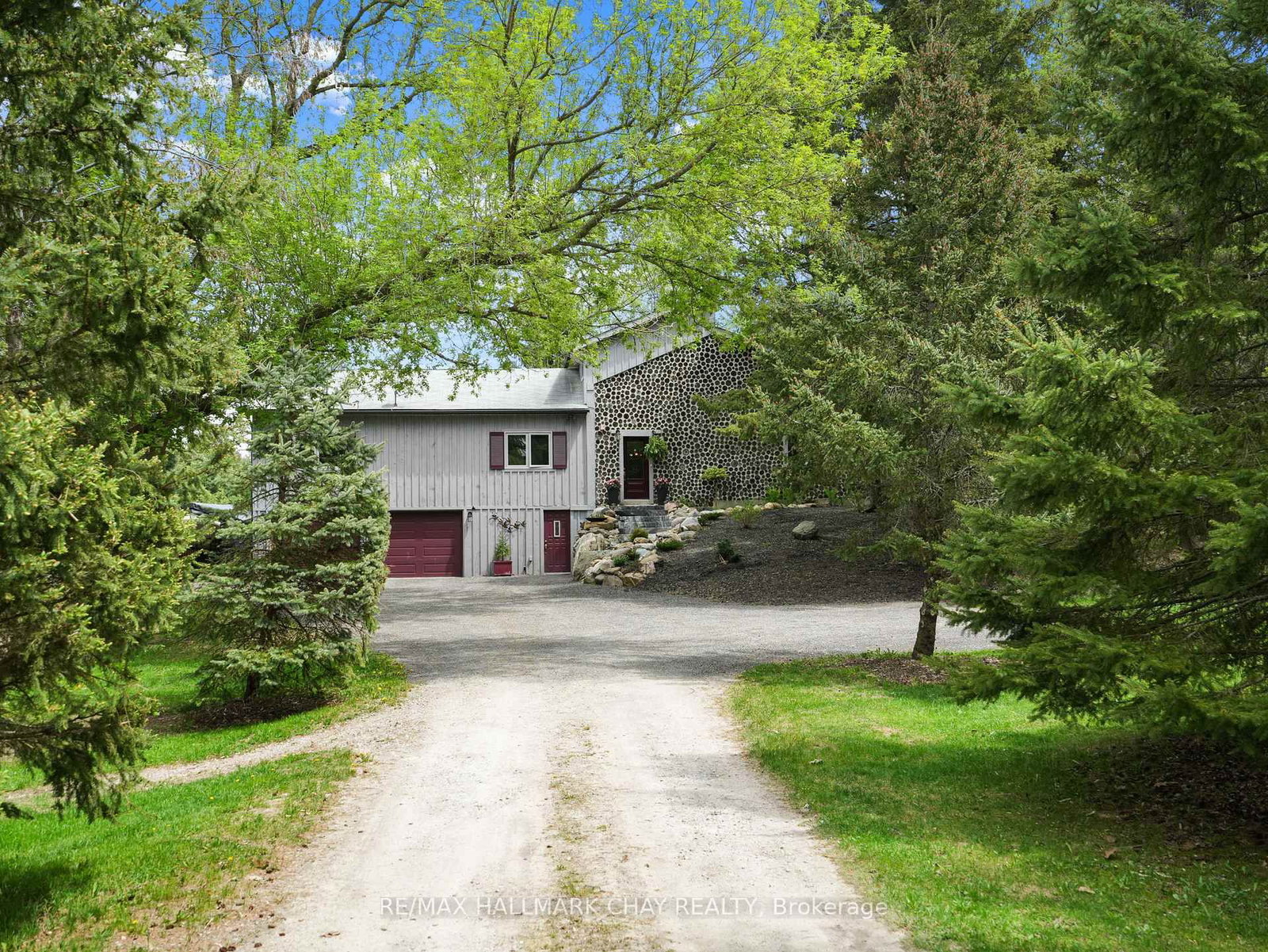 2043 Concession 5 Road • Adjala-Tosorontio, ON photo 1