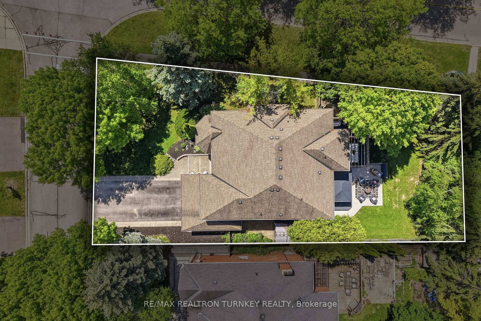 818 Exceller Circle • Newmarket, ON photo 47