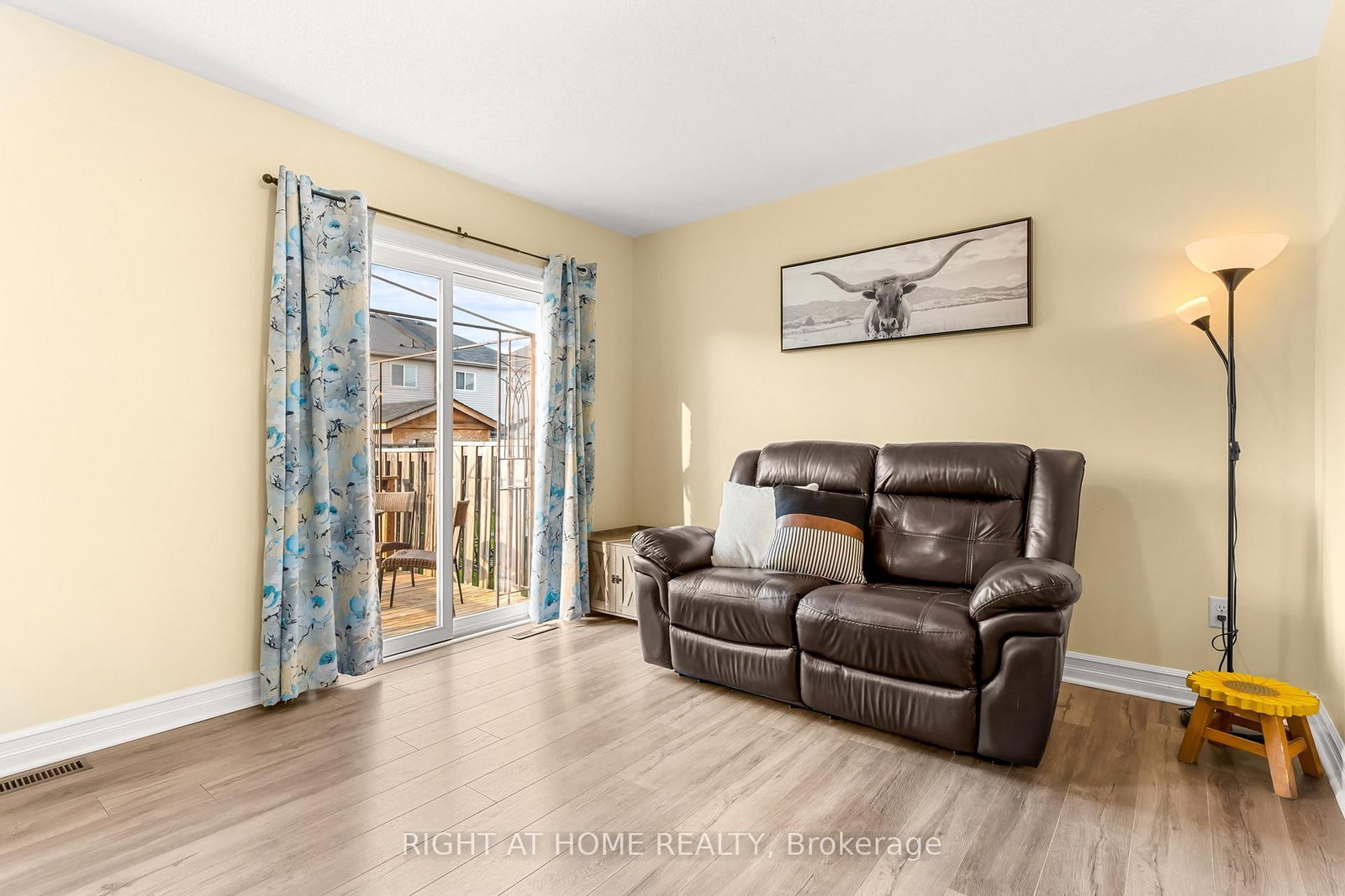 169 Banting Crescent • Essa, ON photo 11