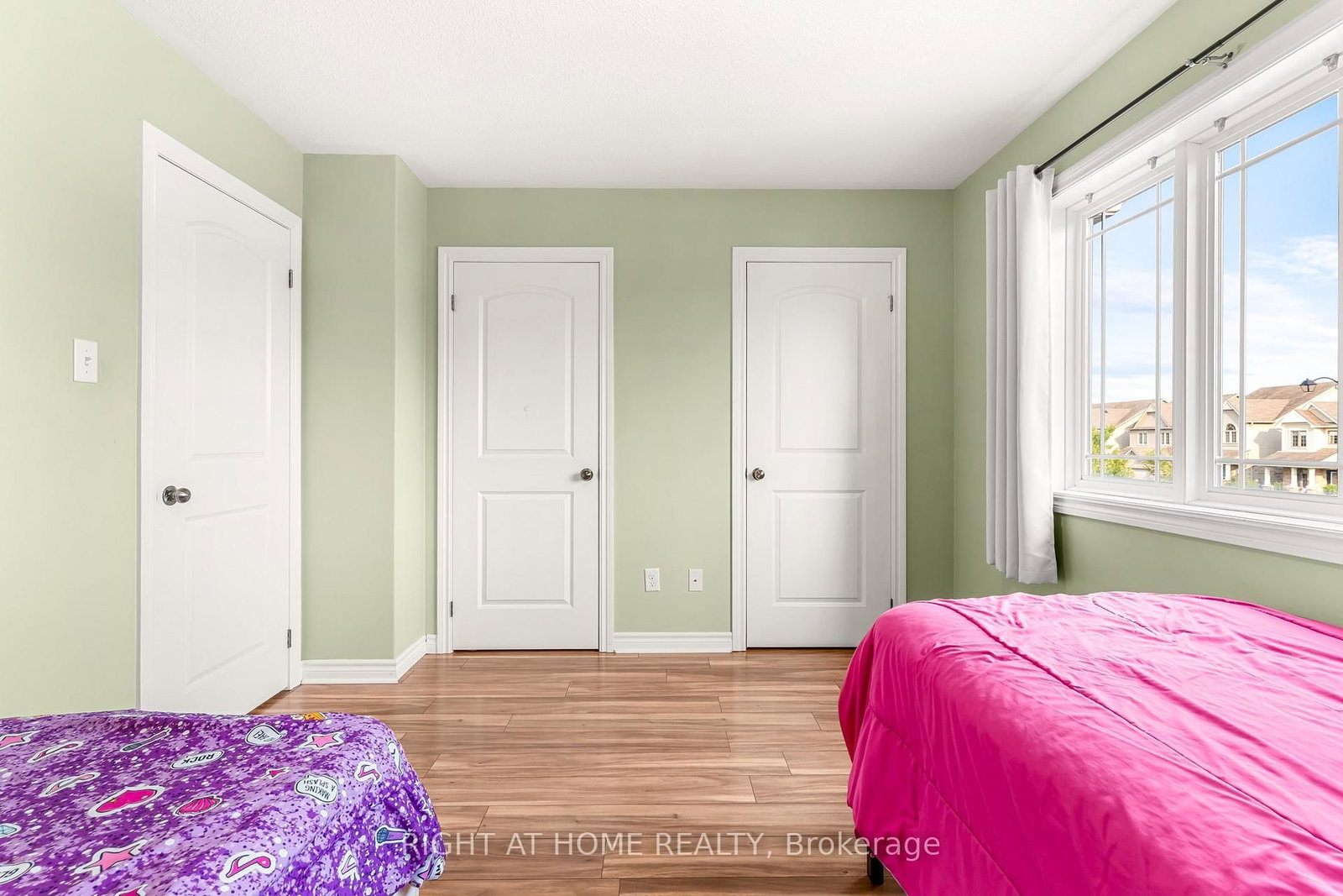 169 Banting Crescent • Essa, ON photo 15