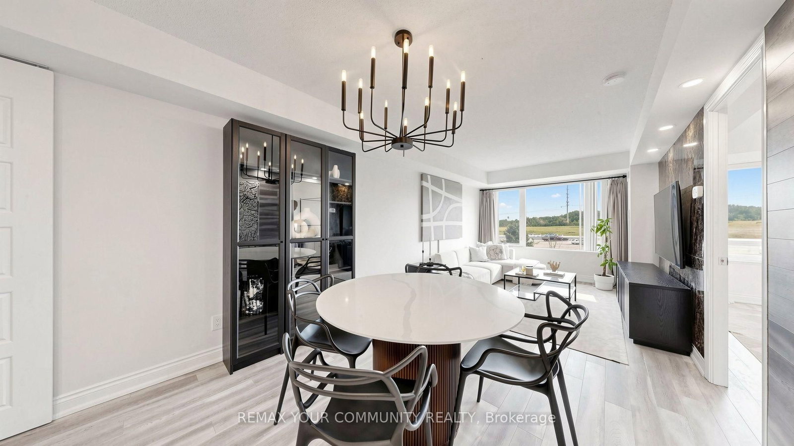 273 South Park Road • #215 • Markham, ON photo 17