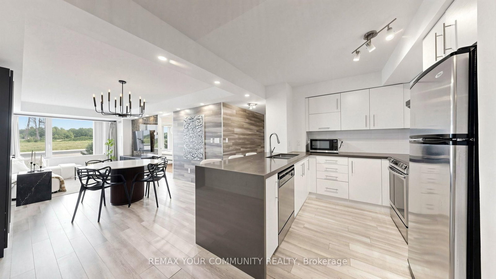 273 South Park Road • #215 • Markham, ON photo 20