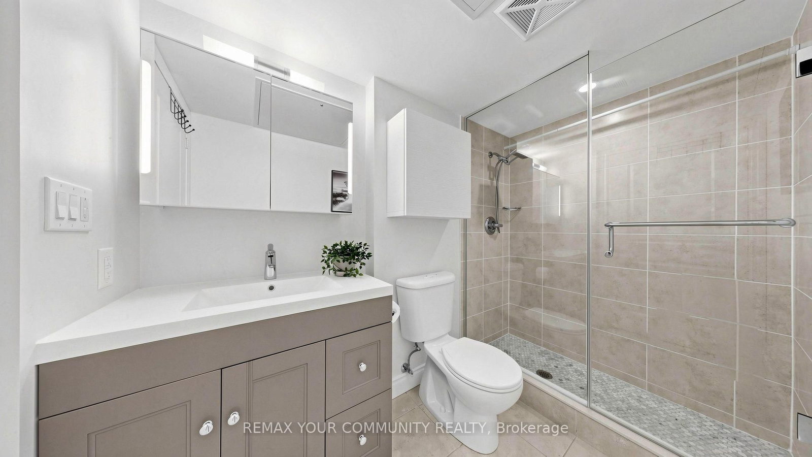 273 South Park Road • #215 • Markham, ON photo 31