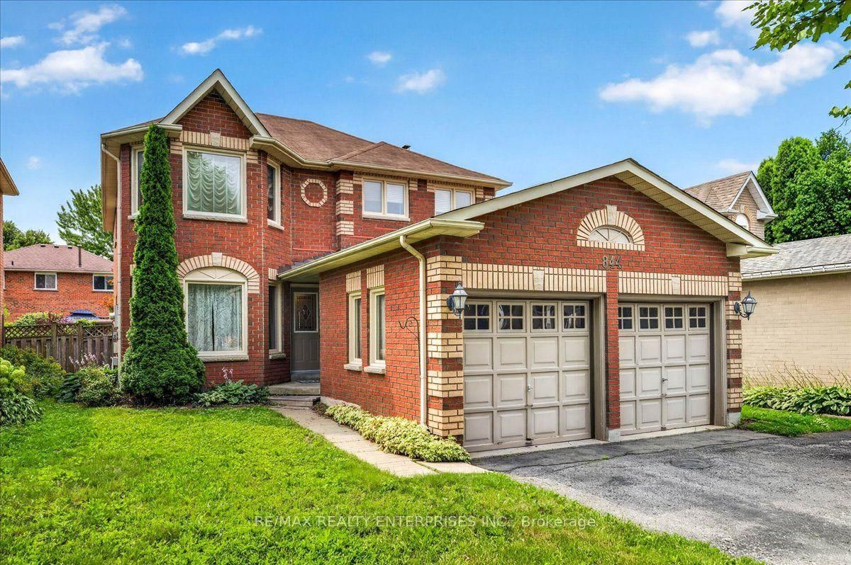 844 Hollander Road • Newmarket, ON photo 2
