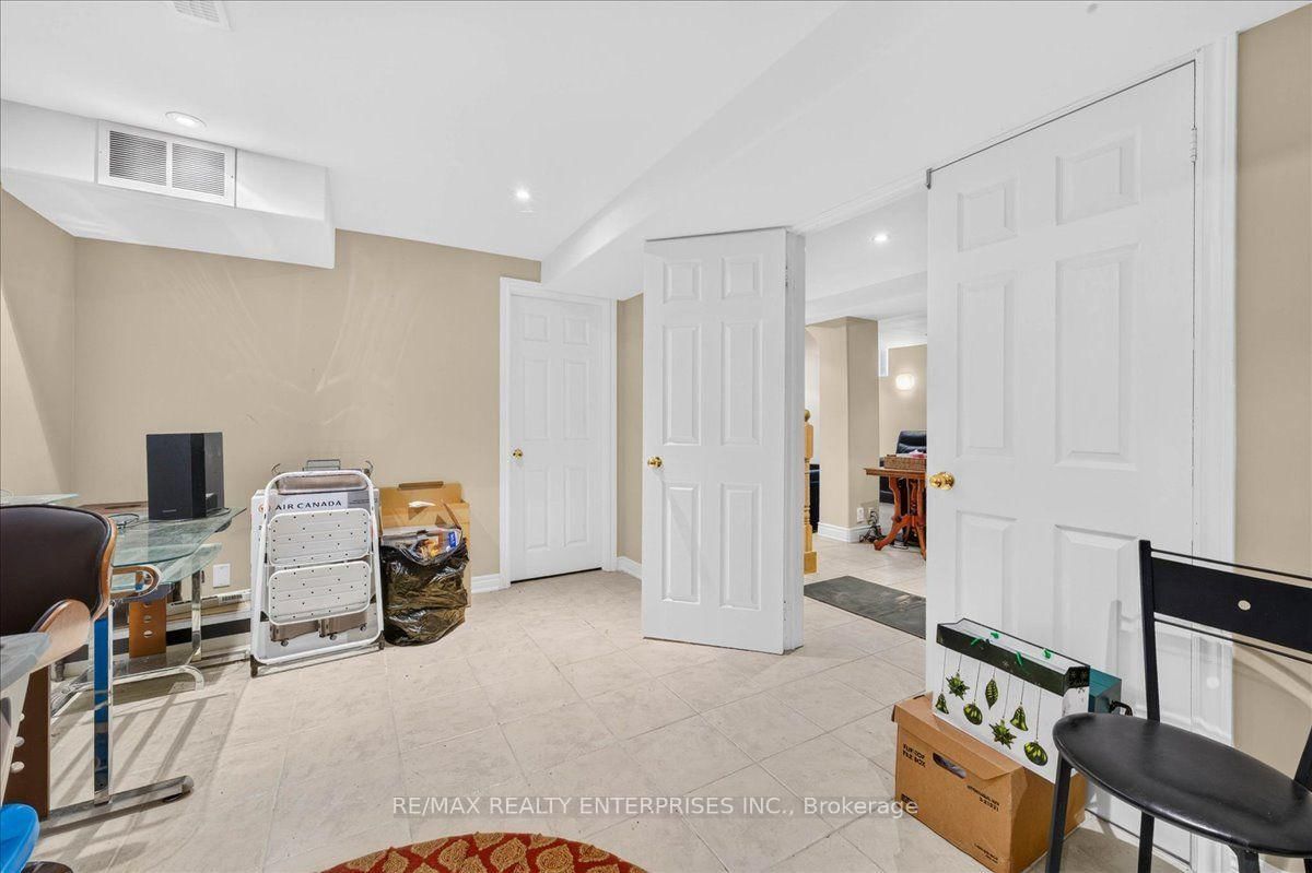 844 Hollander Road • Newmarket, ON photo 36
