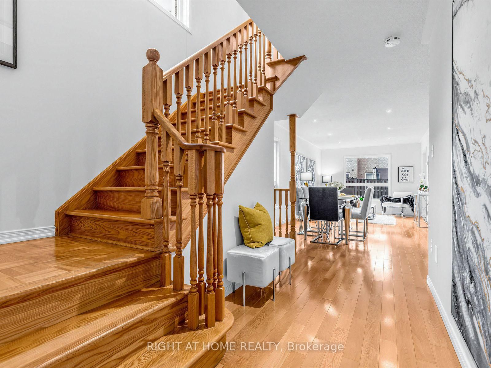 81 Briarcrest Drive • Markham, ON photo 8
