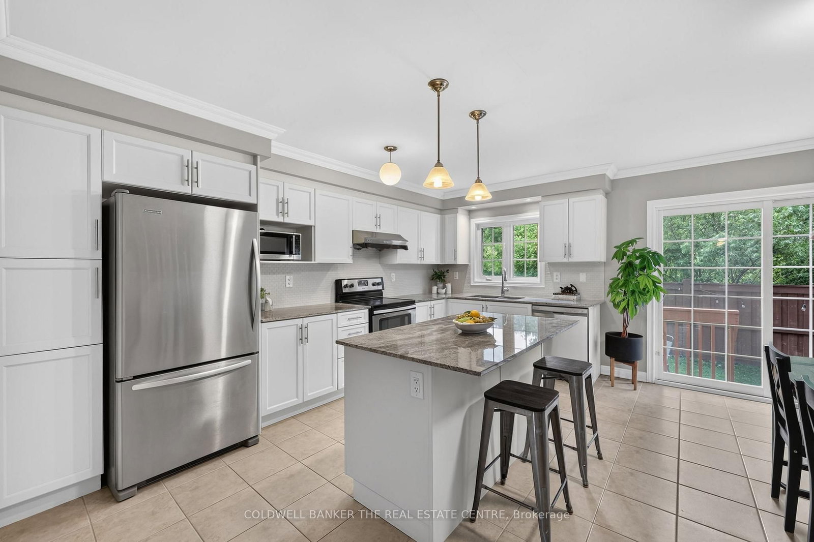 346 Doak Lane • Newmarket, ON photo 8