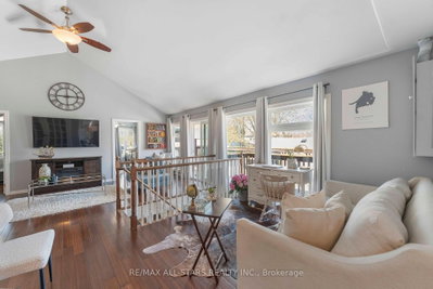 39 Franklin Beach Road • Georgina, ON photo 2