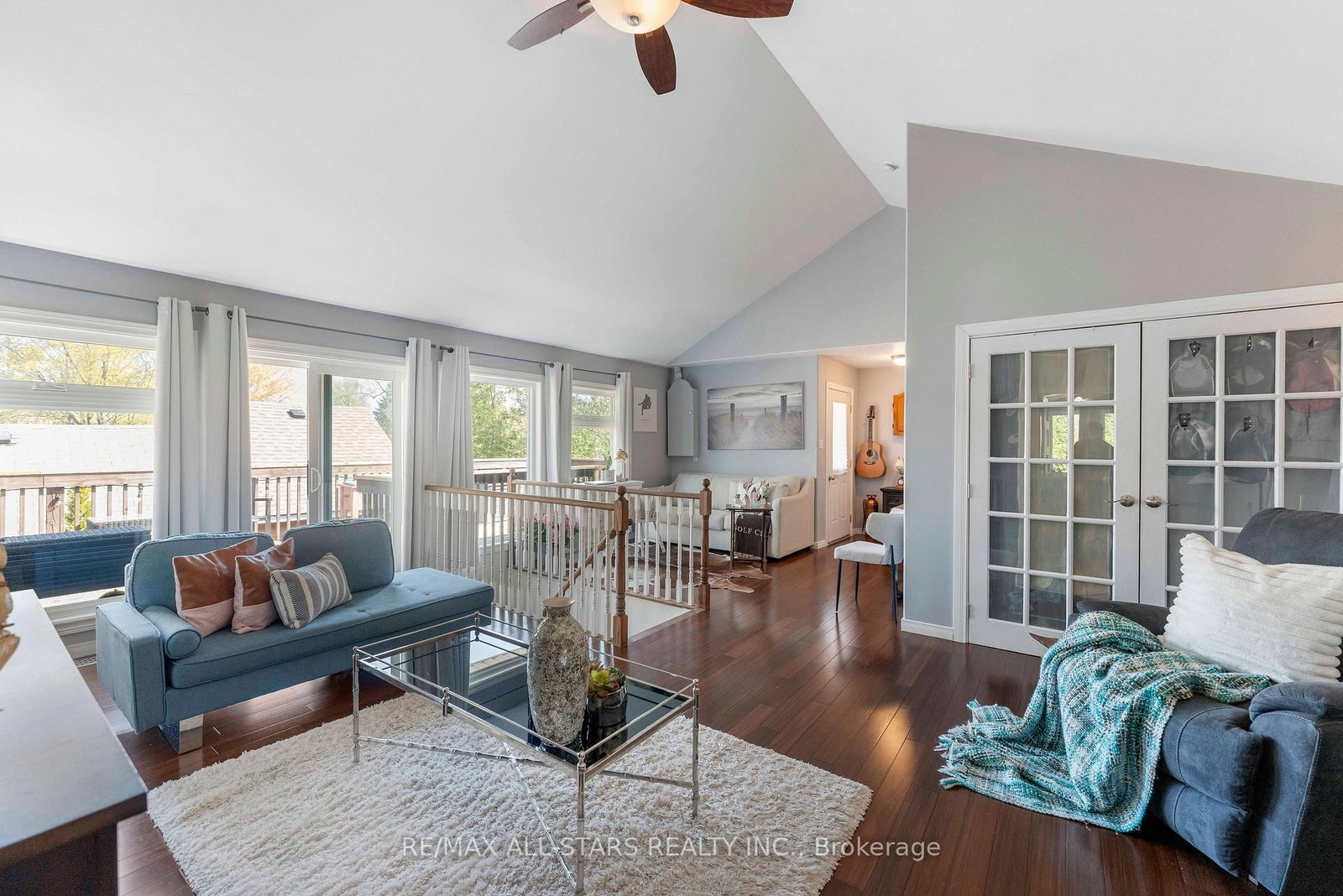 39 Franklin Beach Road • Georgina, ON photo 3