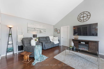 39 Franklin Beach Road • Georgina, ON photo 6