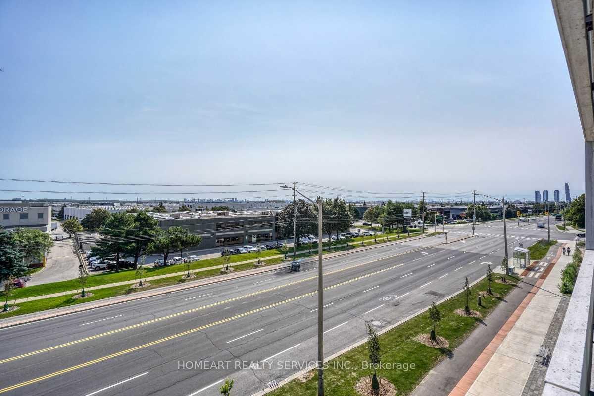 8960 Jane Street • #314 • Vaughan, ON photo 30