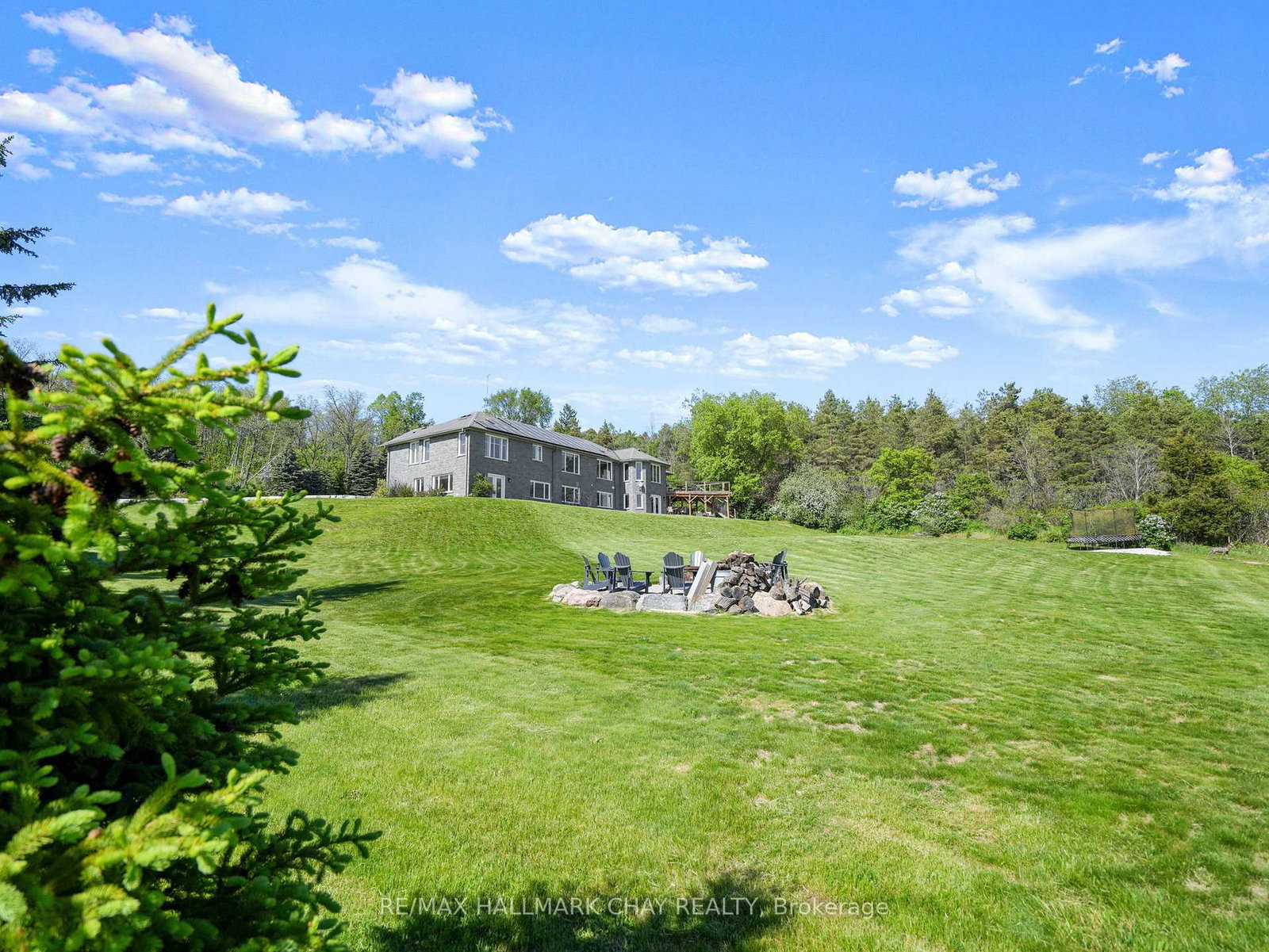 7765 5 Sideroad Tosorontio • Adjala-Tosorontio, ON photo 42