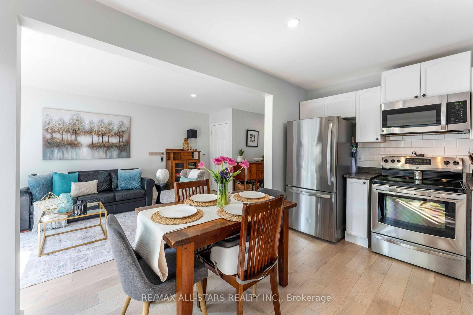 58 Margaret Graham Crescent • East Gwillimbury, ON photo 5