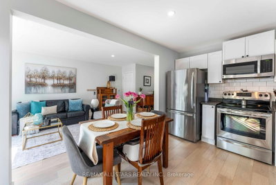 58 Margaret Graham Crescent • East Gwillimbury, ON photo 5