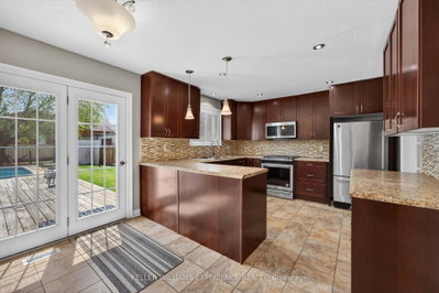 281 Victoria Street E • New Tecumseth, ON photo 8