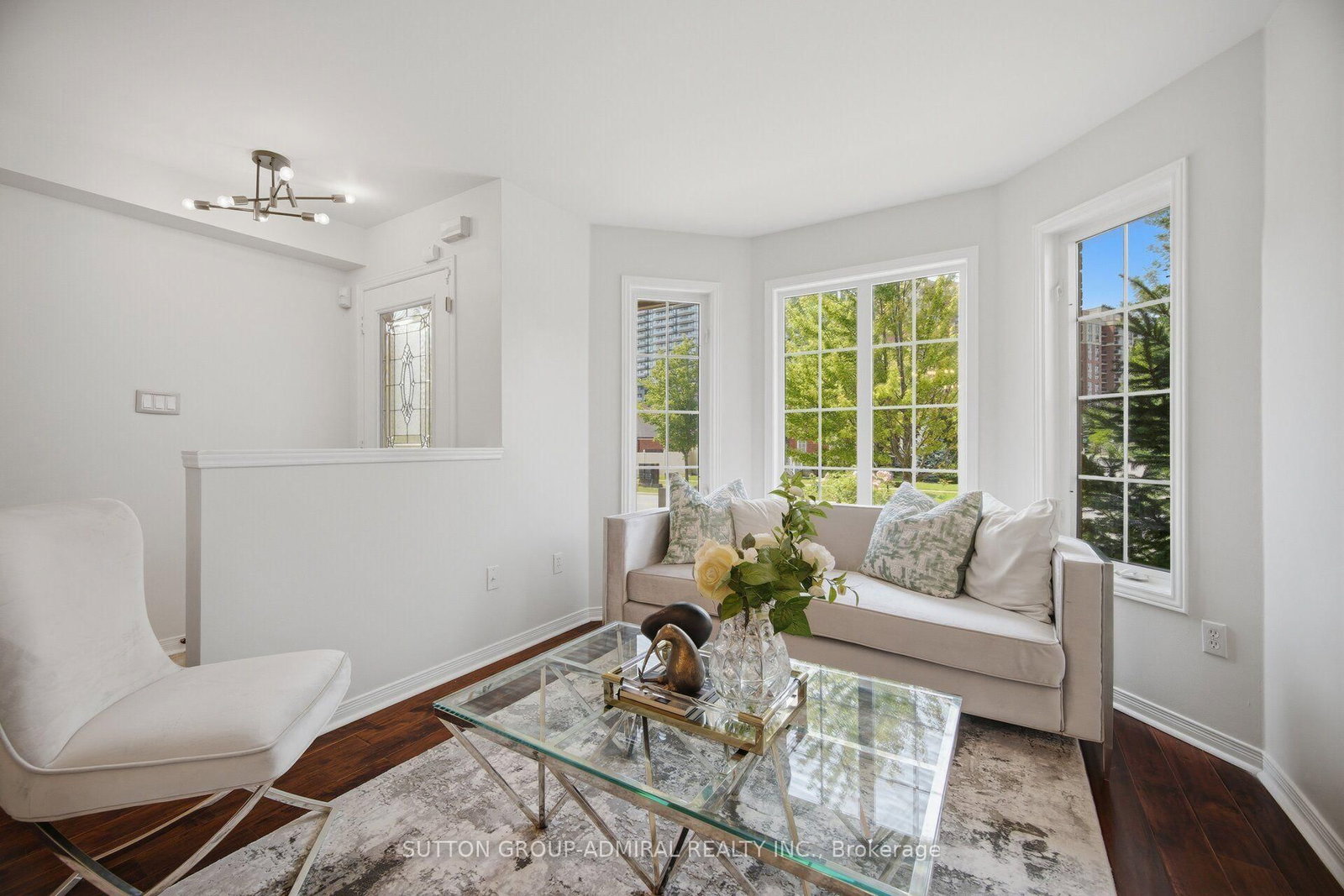 187 Red Maple Road • Richmond Hill, ON photo 4
