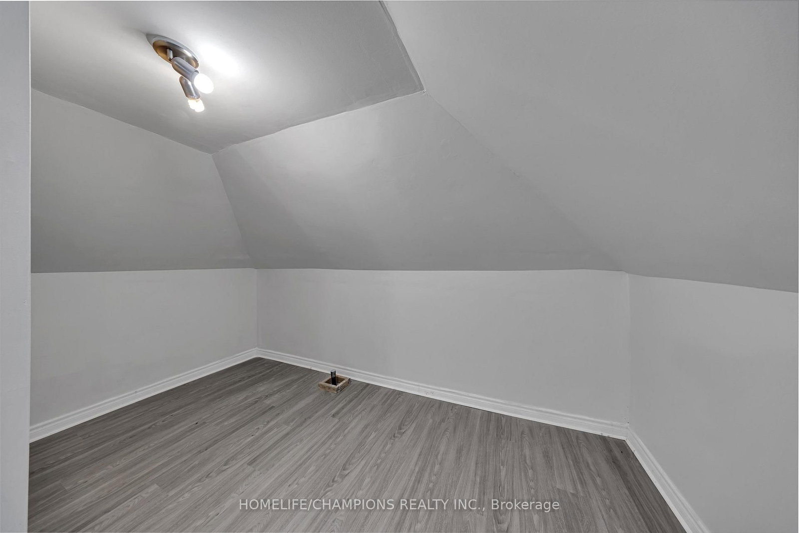 997 Mount Albert Road • East Gwillimbury, ON photo 24
