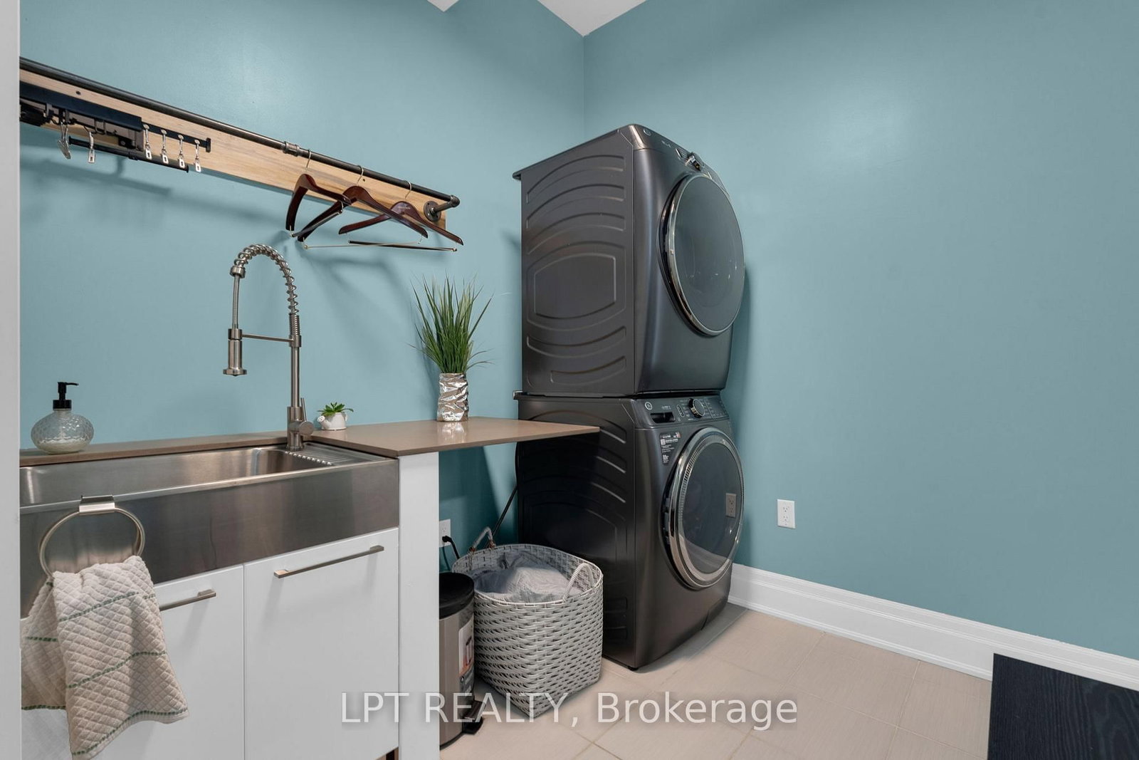 1333 Harrington Street • Innisfil, ON photo 14