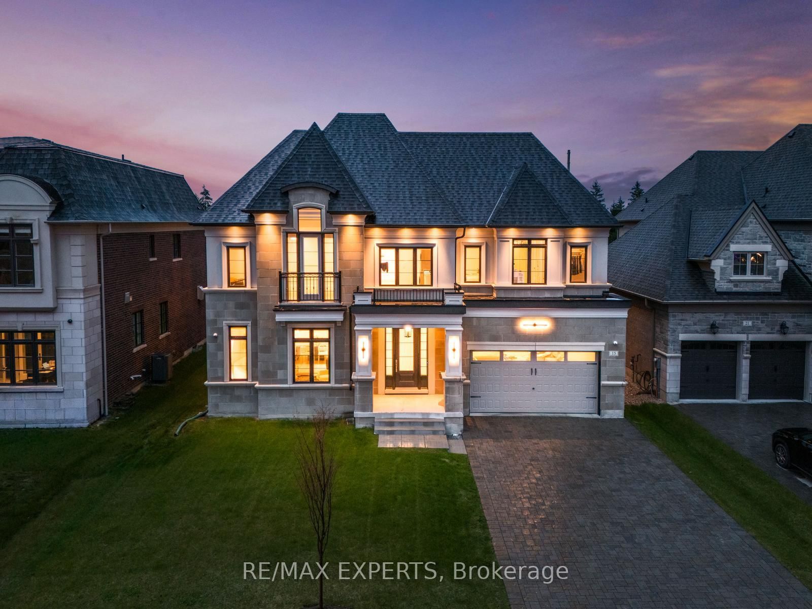 15 Sculpture Garden Lane • Vaughan, ON photo 1