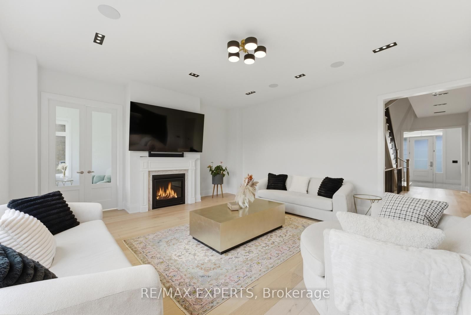 15 Sculpture Garden Lane • Vaughan, ON photo 14