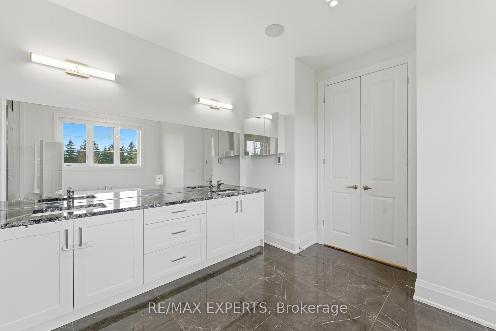 15 Sculpture Garden Lane • Vaughan, ON photo 29