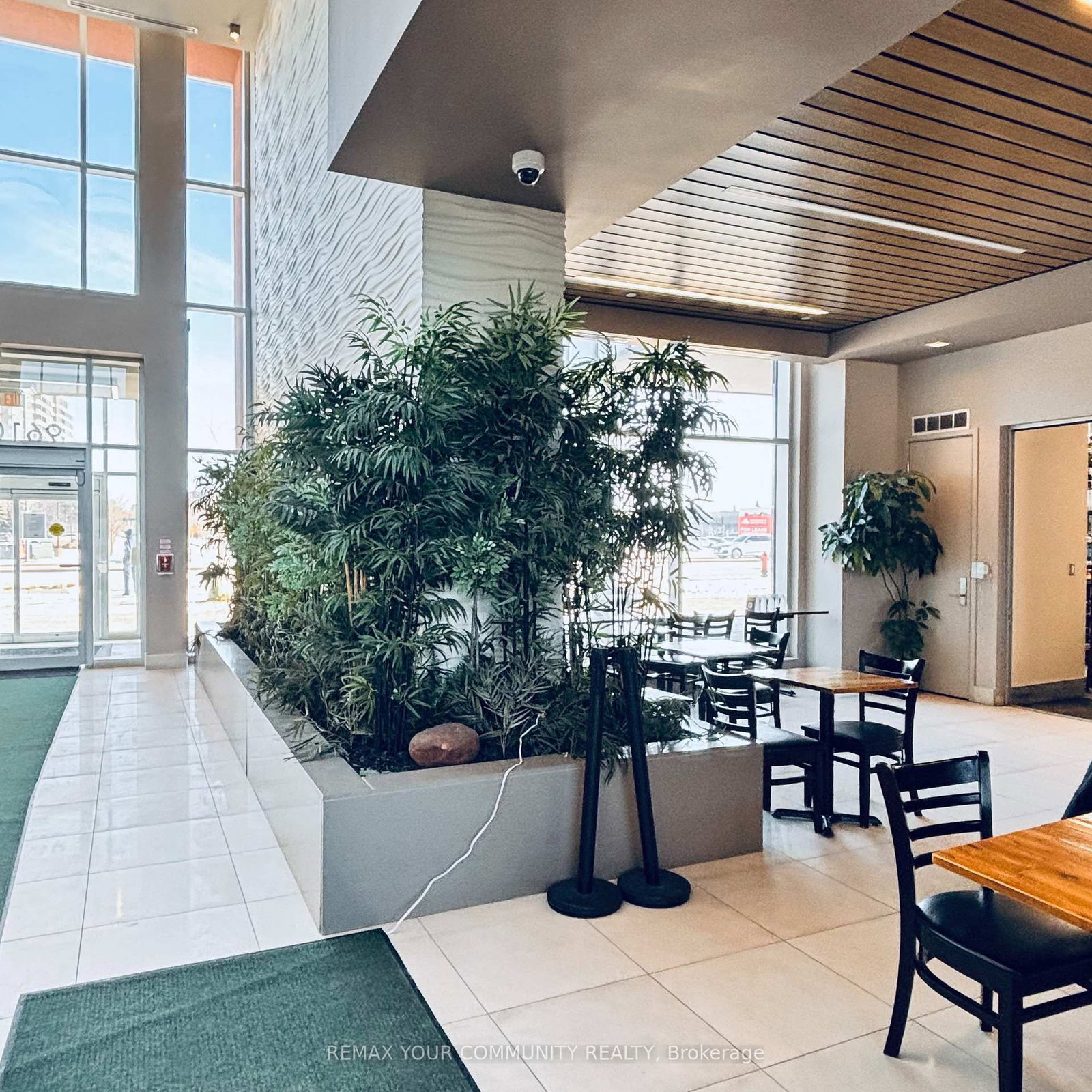 9600 YONGE Street • #318B • Richmond Hill, ON photo 3