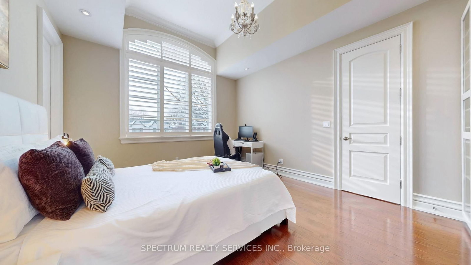 223 Lennox Avenue • Richmond Hill, ON photo 32