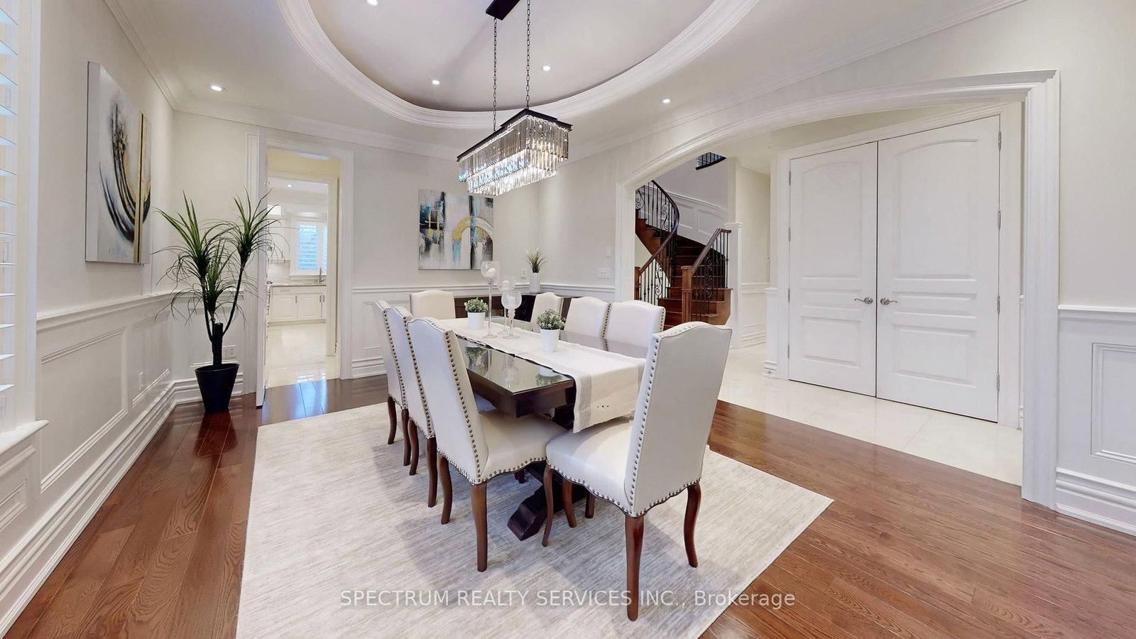 223 Lennox Avenue • Richmond Hill, ON photo 6