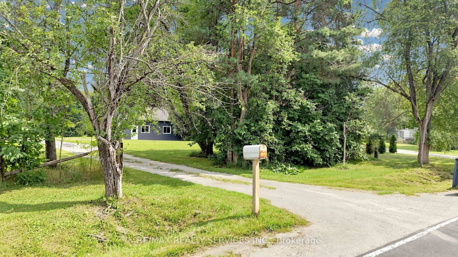 9225 County 1 Road • Adjala-Tosorontio, ON photo 38