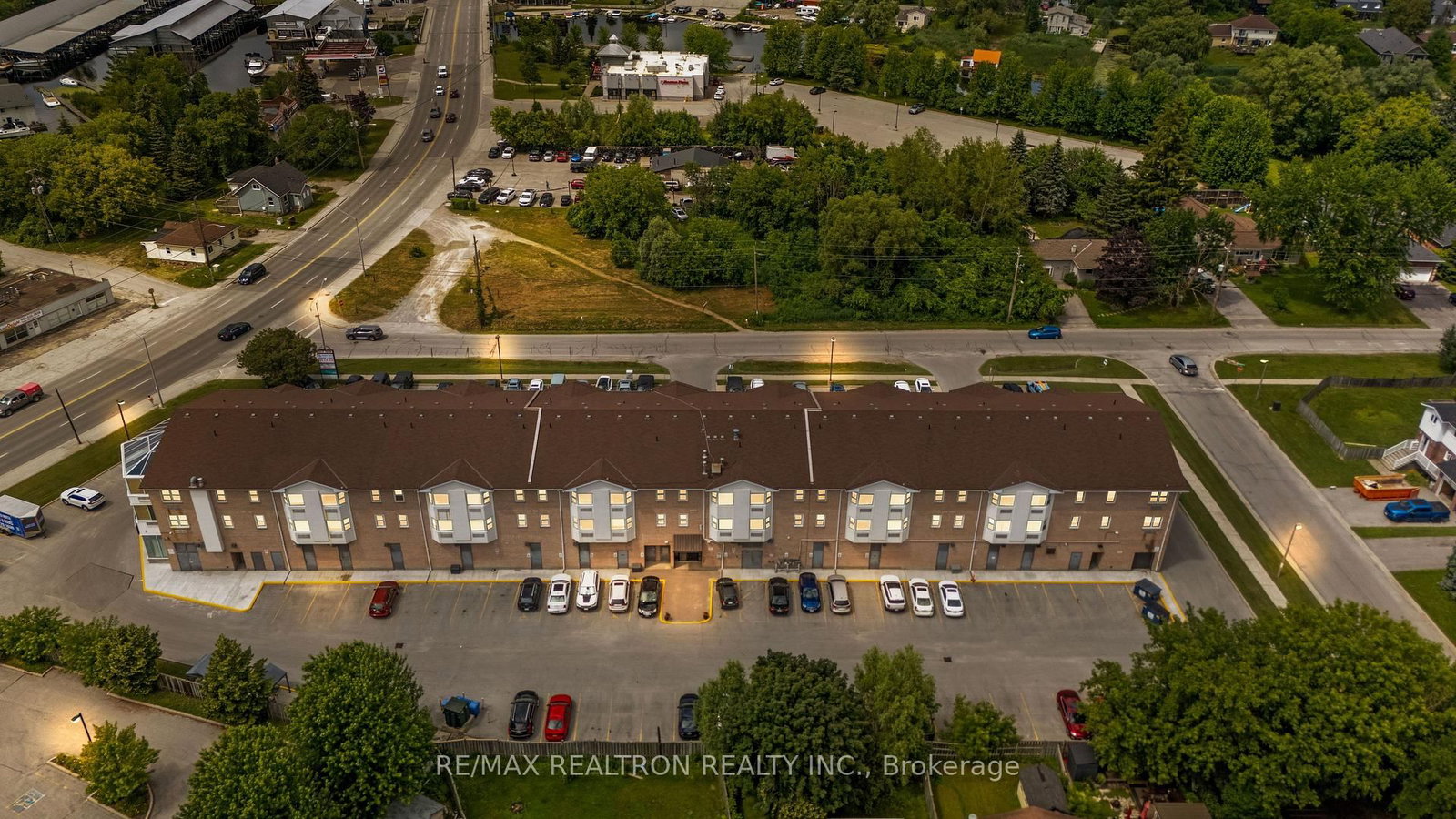 155 Riverglen Drive • #320 • Georgina, ON photo 1
