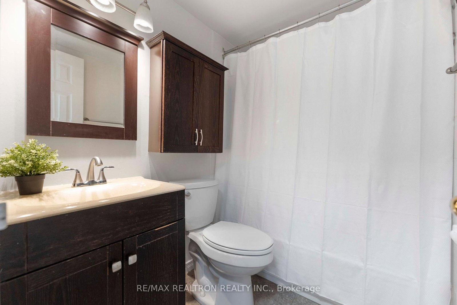 155 Riverglen Drive • #320 • Georgina, ON photo 24