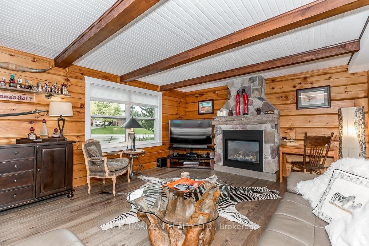 19 Mulock Drive • Bradford West Gwillimbury, ON photo 14