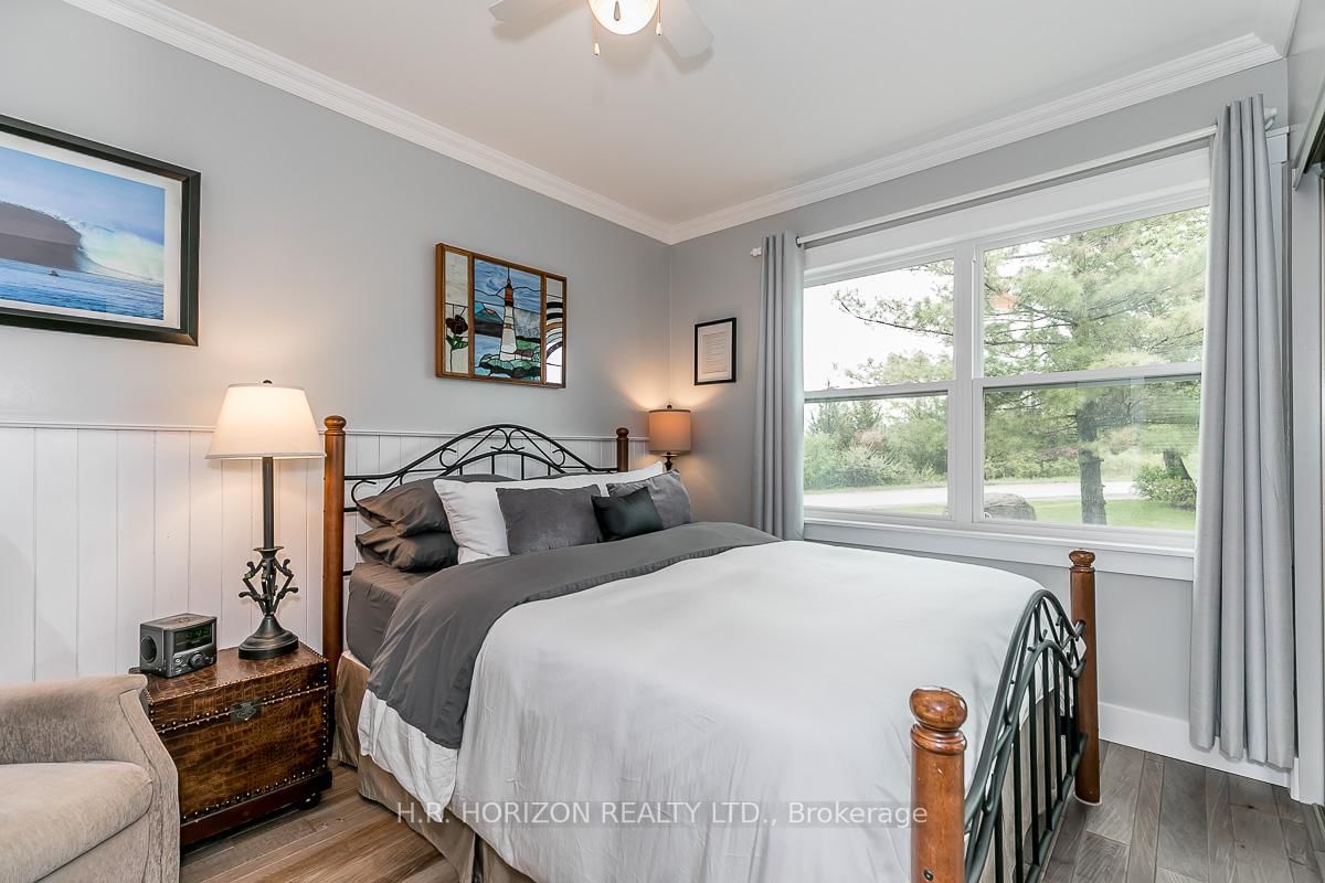 19 Mulock Drive • Bradford West Gwillimbury, ON photo 24