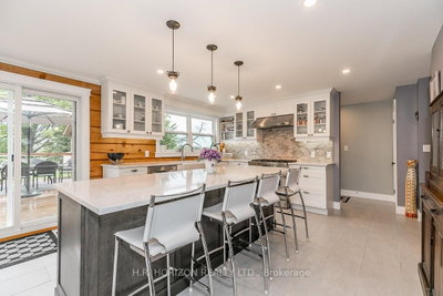 19 Mulock Drive • Bradford West Gwillimbury, ON photo 5