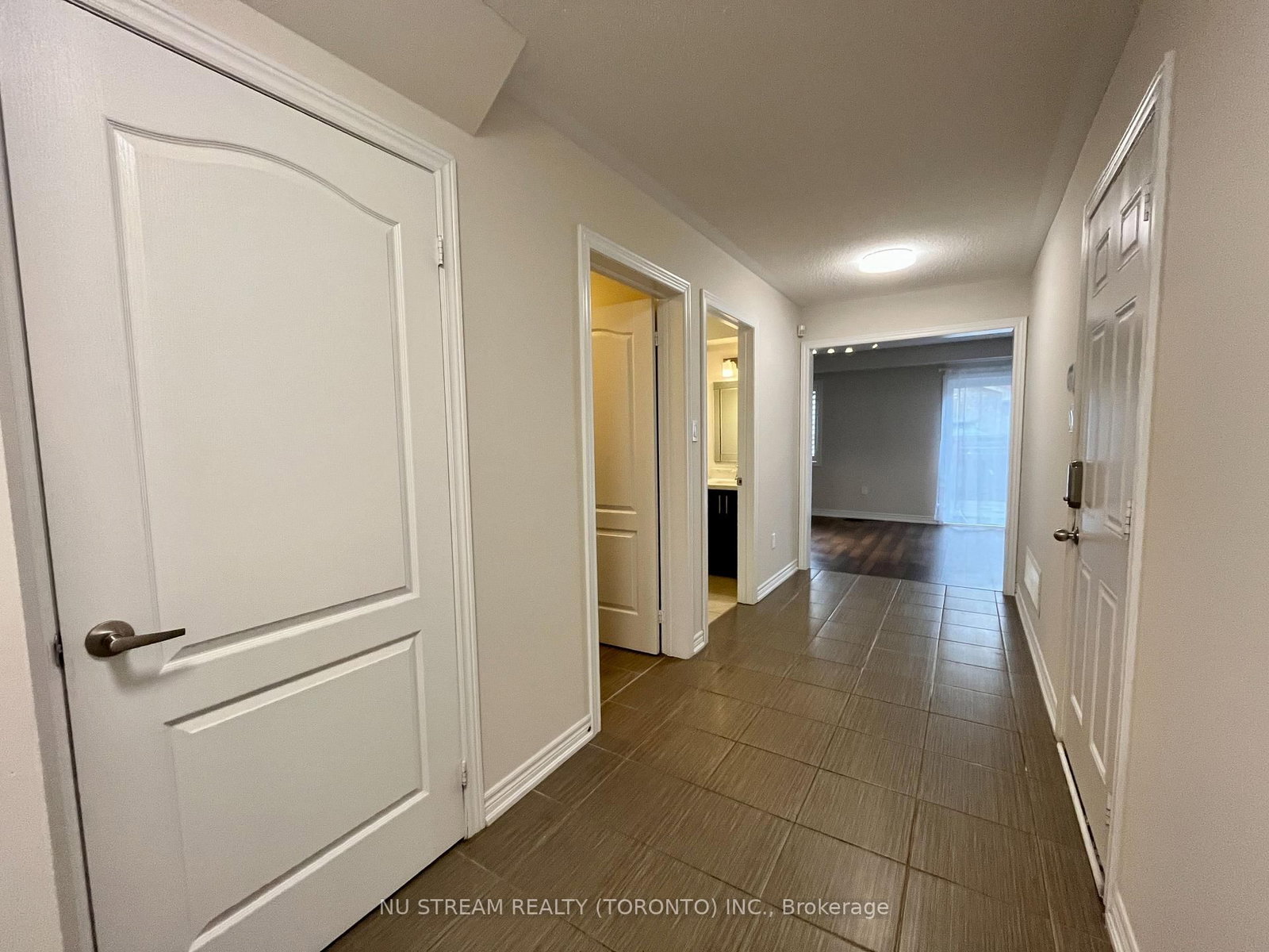 1st&Bsm - 41 Begonia Street, Markham 4