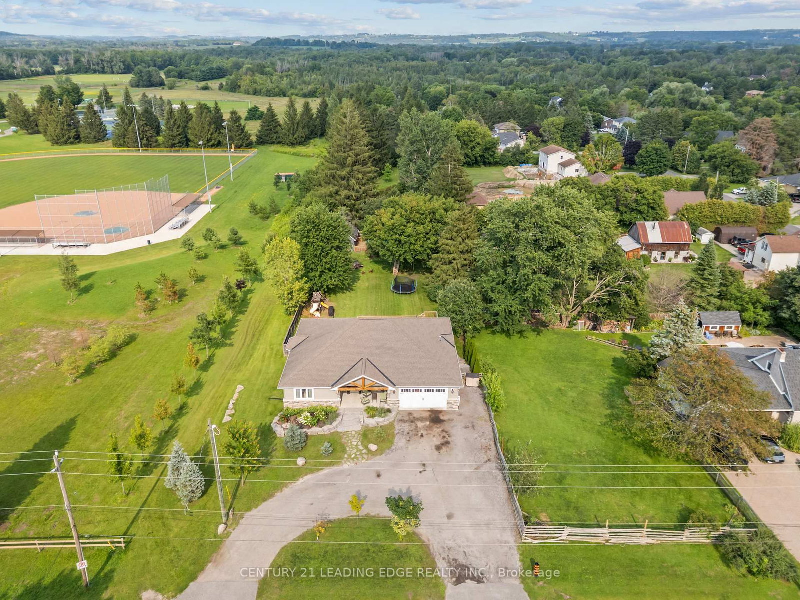 315 Main Street N • Uxbridge, ON photo 38