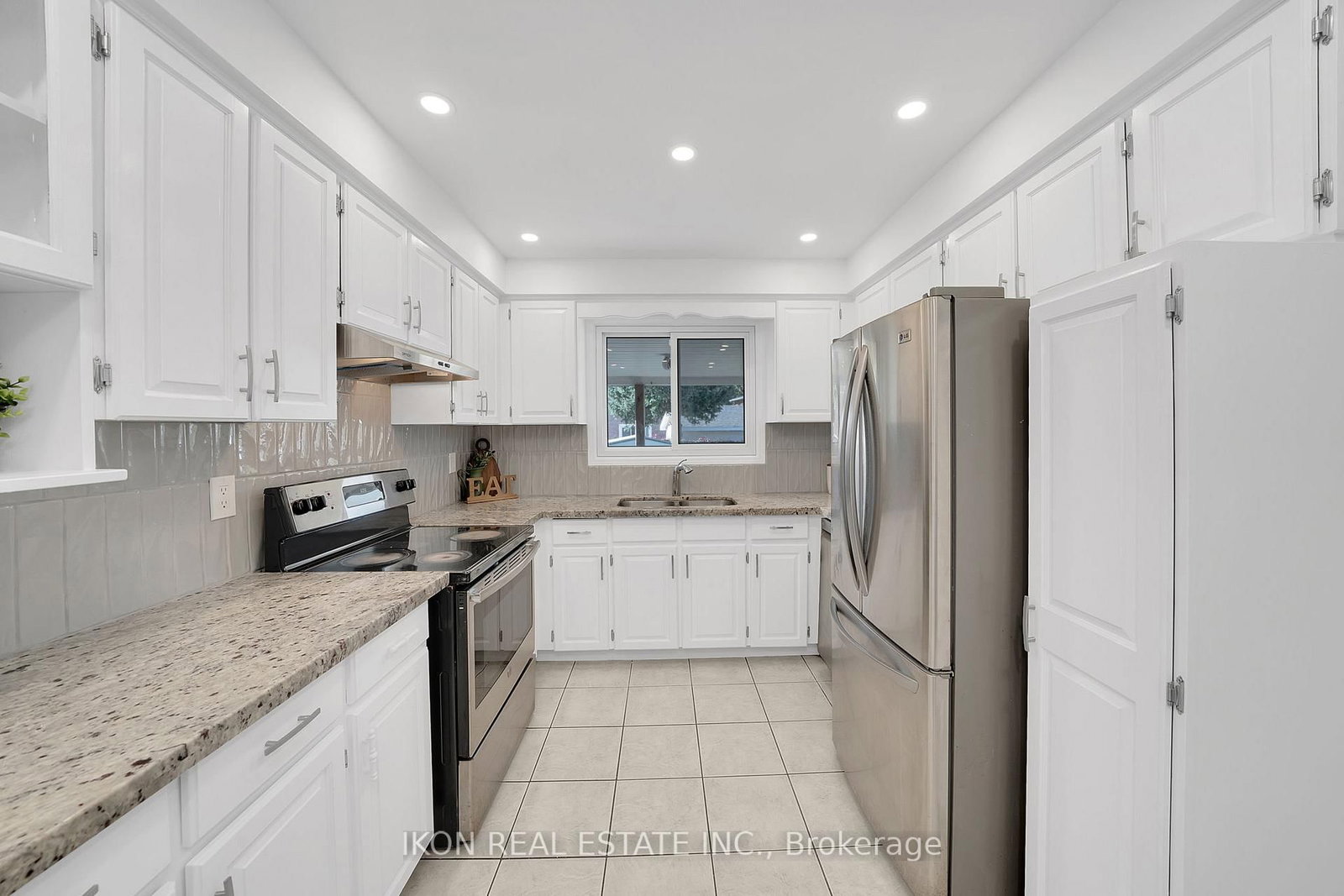 182 Tall Grass Trail • Vaughan, ON photo 12
