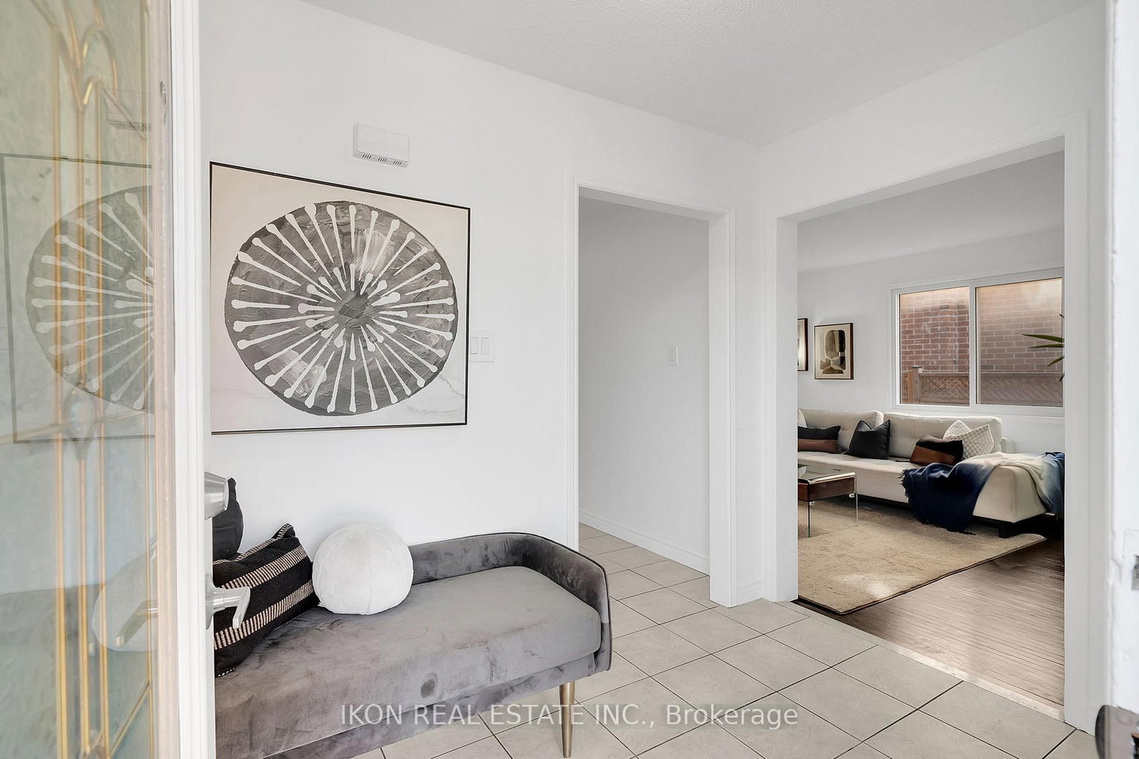 182 Tall Grass Trail • Vaughan, ON photo 4