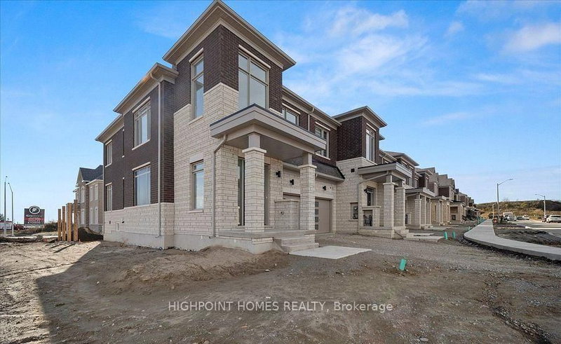 77 Schmeltzer Crescent