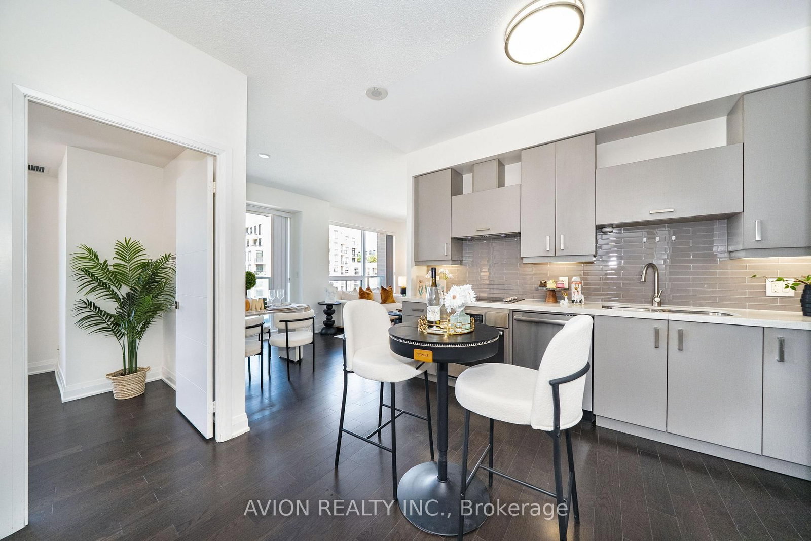 622 28 Uptown Drive • Markham, ON photo 3