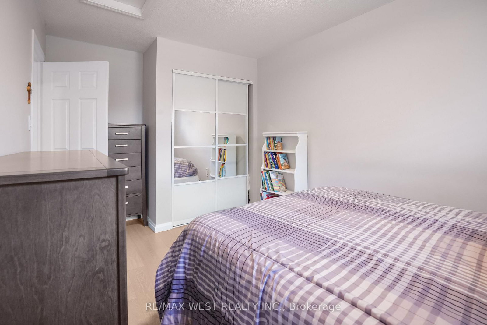 8 Jensen Court • Vaughan, ON photo 27