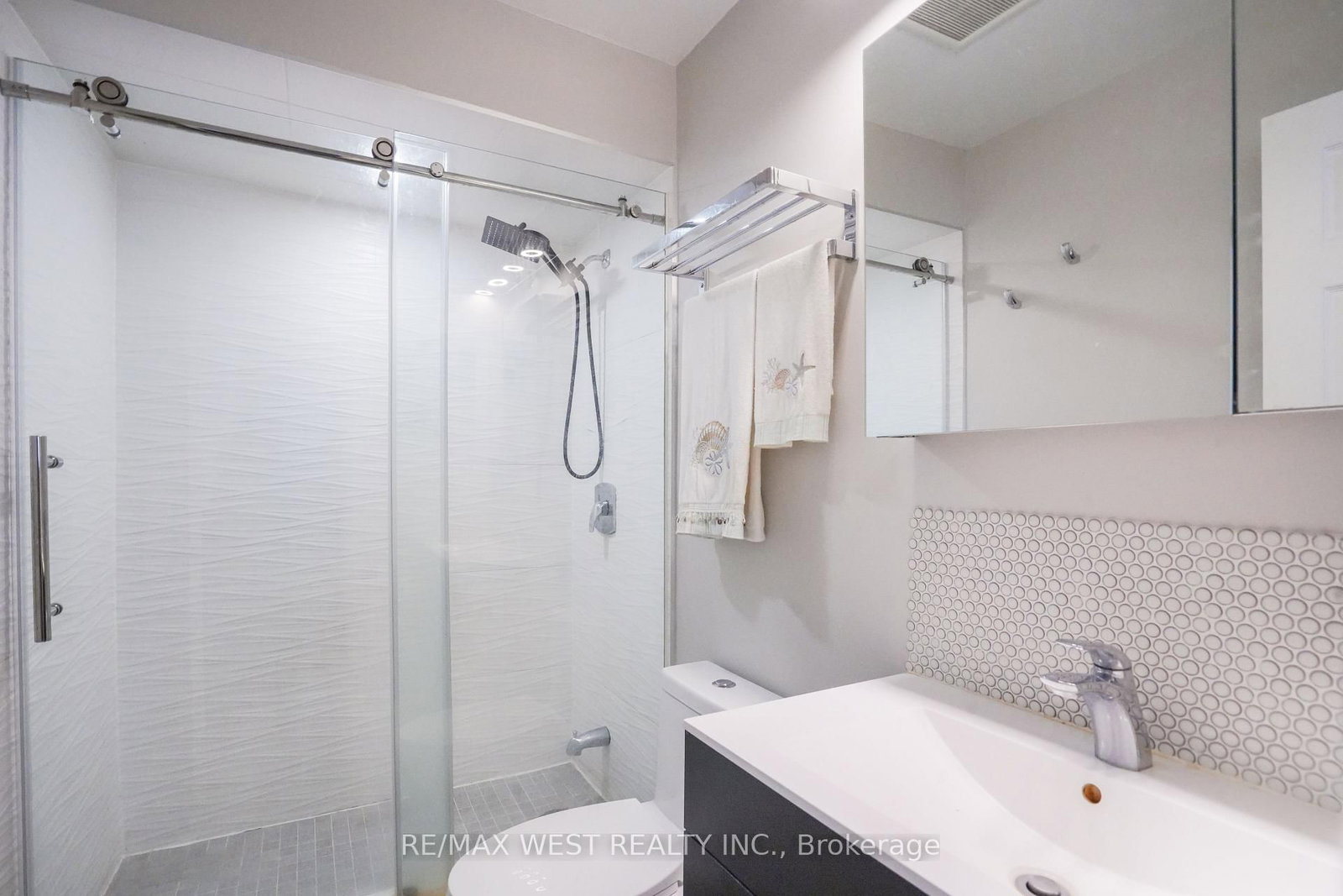 8 Jensen Court • Vaughan, ON photo 29