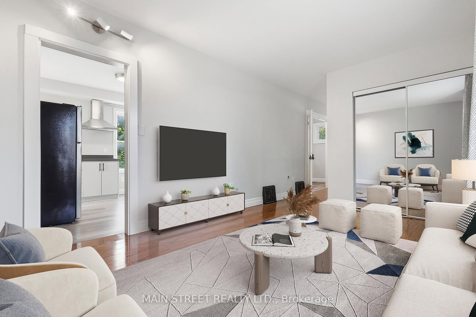 12 Vincent Street • Newmarket, ON photo 10