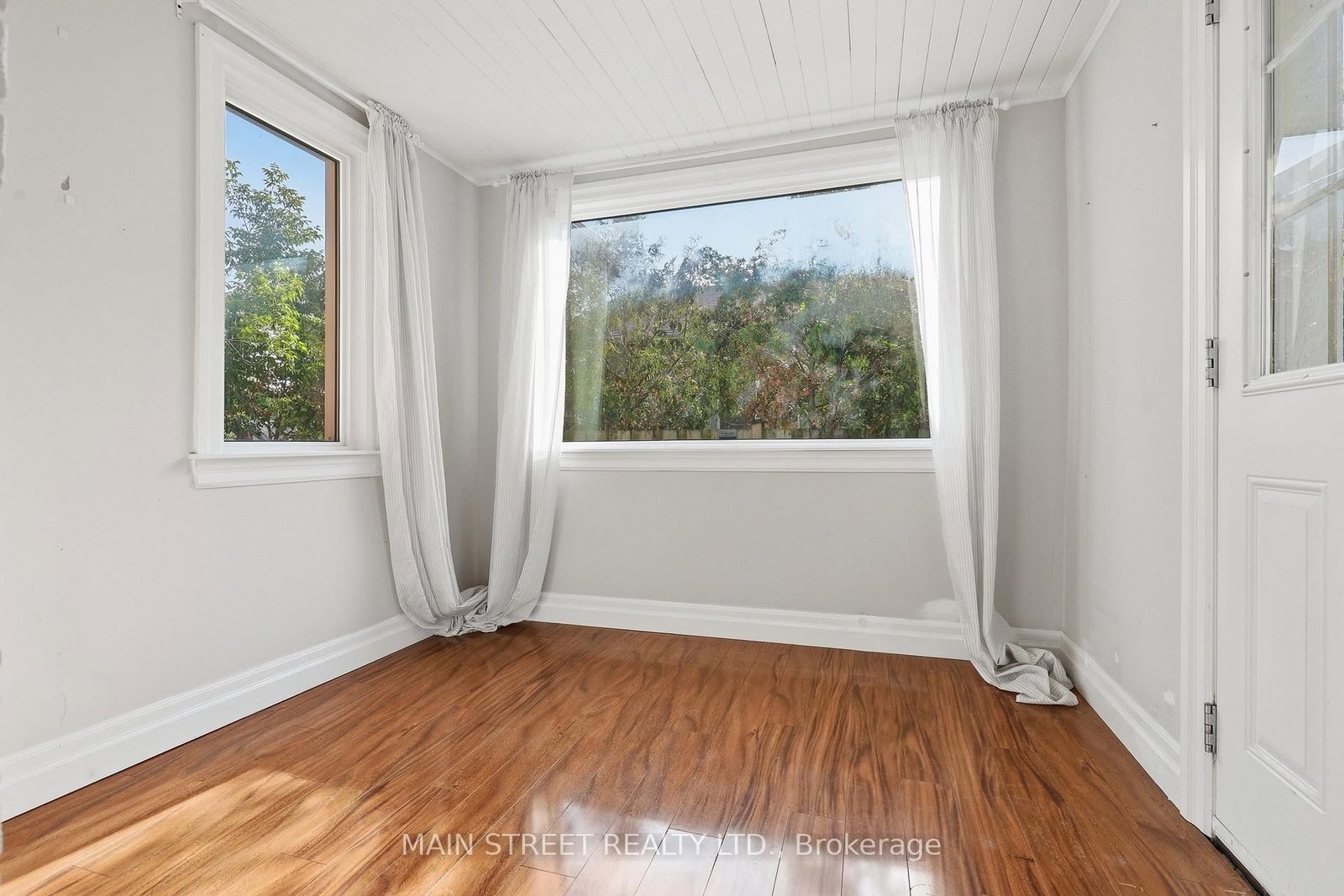 12 Vincent Street • Newmarket, ON photo 17